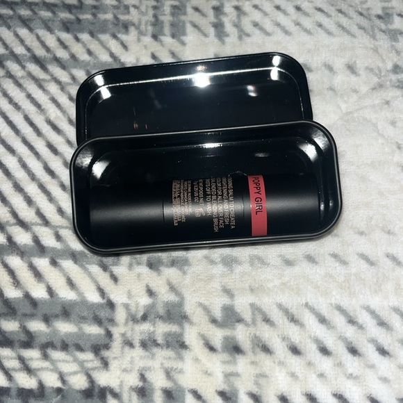 NUDESTIX Dewy Blush Color for Cheeks + Eyes + Lips
with a brush - Picture 4 of 10